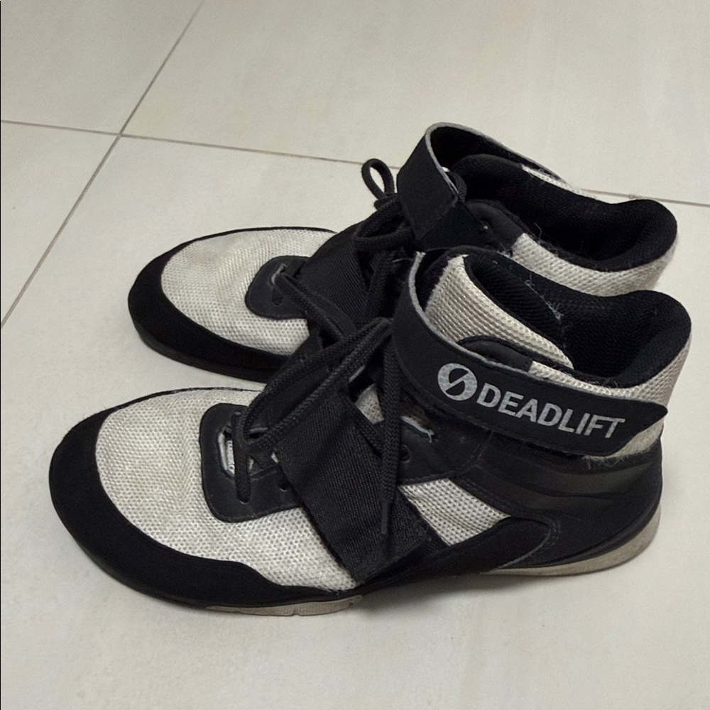 Deadlift for training, wrestling, boxing Black and White High-Top Sneakers